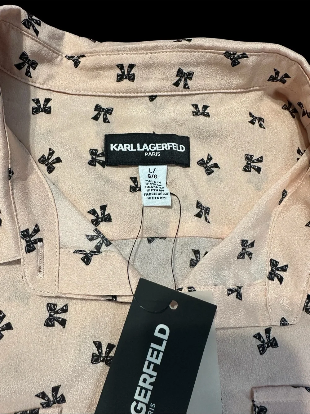 NWT Karl Lagerfeld Pale Pink Bow-Print Button Up Shirt - Picture 1 of 12